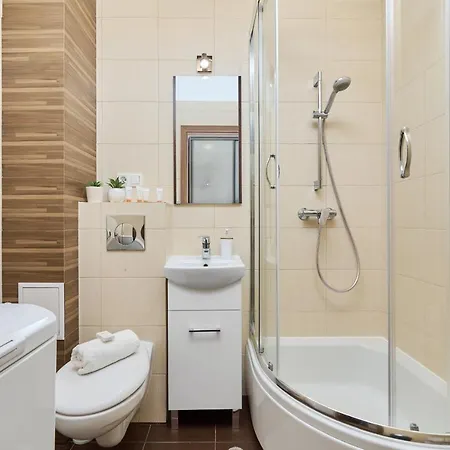 Wyszynskiego With Air Conditioning And Free Parking By Renters Apartament Wrocław